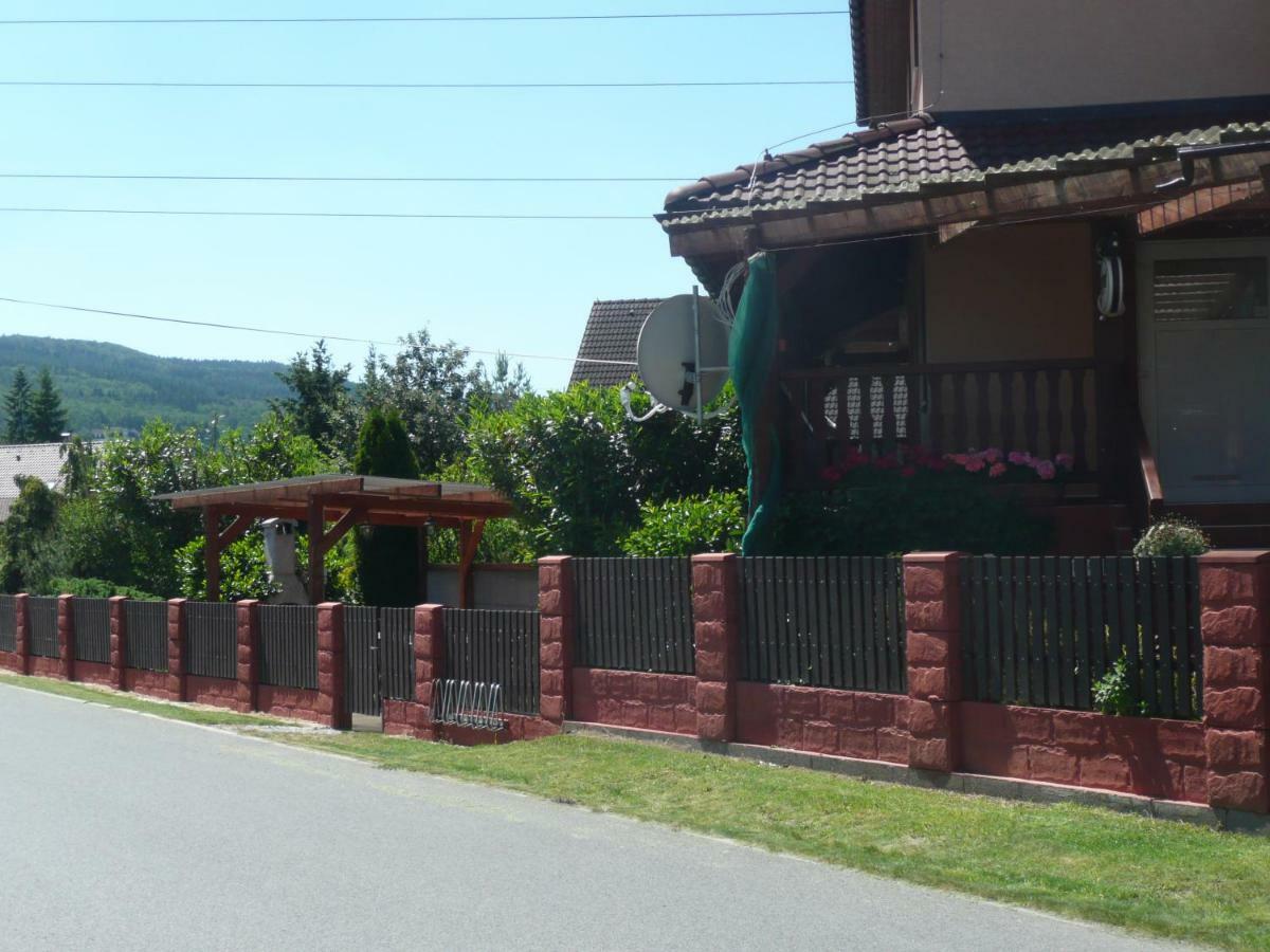 Penzion U Tulaka Dobrichovice Exterior photo